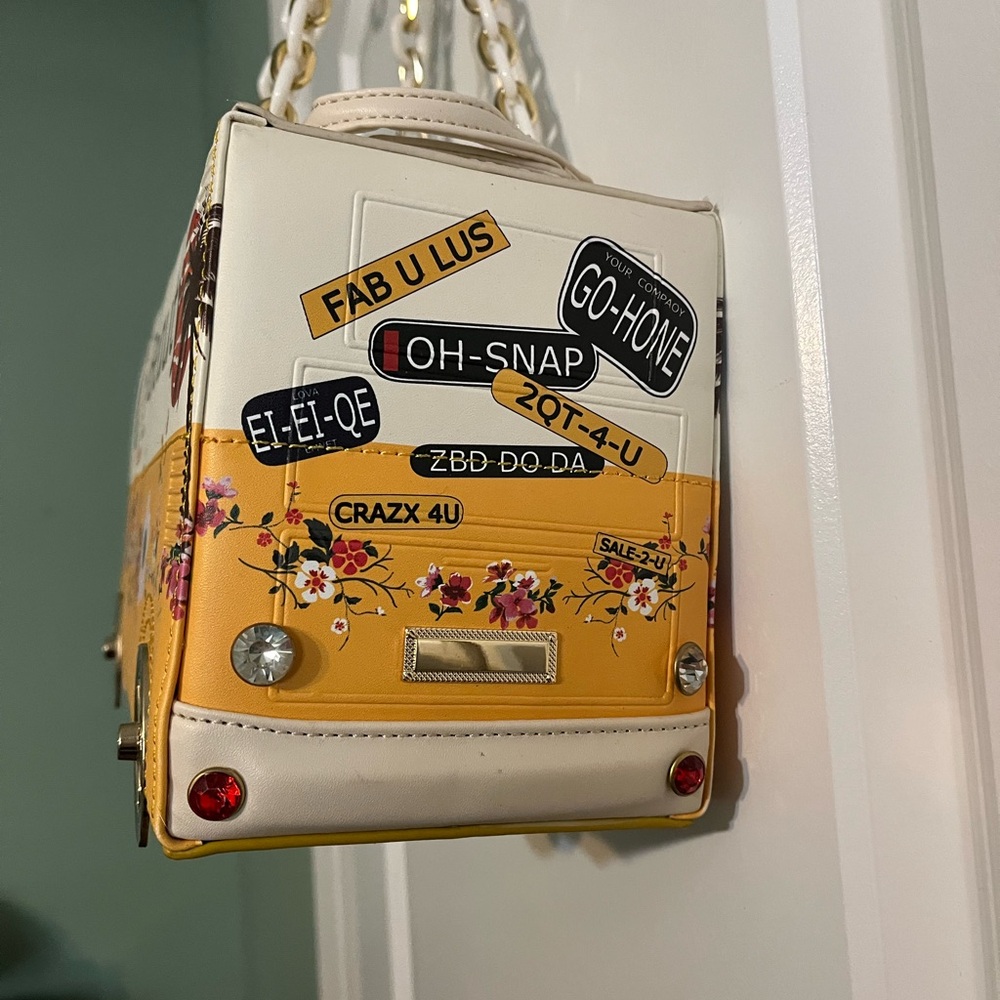 Yellow and White Floral Van Bag - Picture 4 of 11